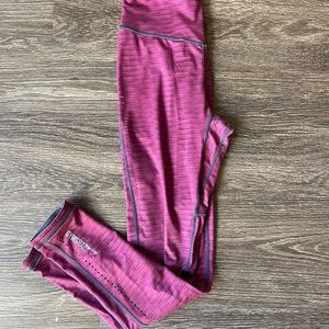 Reversible gym shark leggings